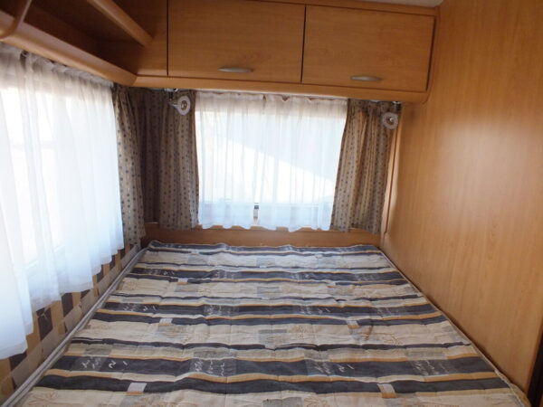 KNAUS Sudwind 450 TF bj.2002, met DOREMA VOORTENT en DOUCHE - Afbeelding 11