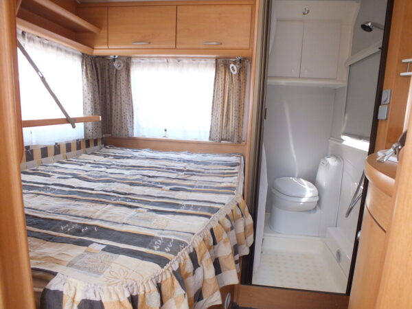 KNAUS Sudwind 450 TF bj.2002, met DOREMA VOORTENT en DOUCHE - Afbeelding 10