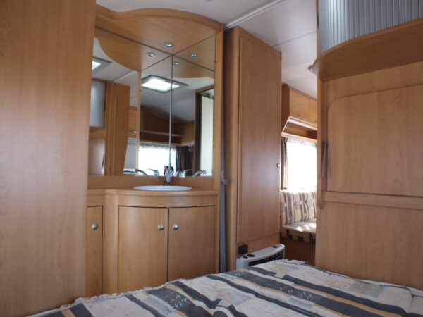 KNAUS Sudwind 450 TF bj.2002, met DOREMA VOORTENT en DOUCHE - Afbeelding 18