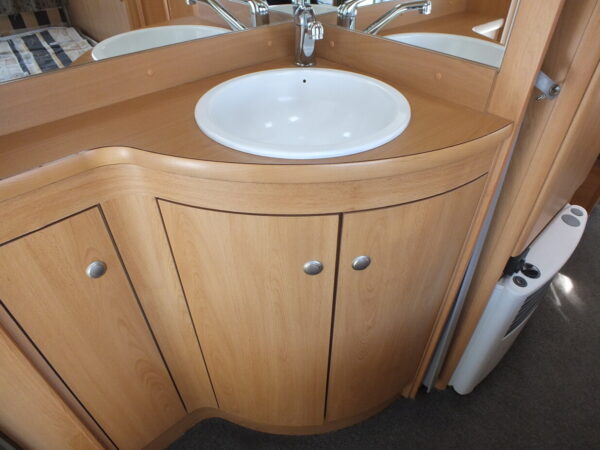 KNAUS Sudwind 450 TF bj.2002, met DOREMA VOORTENT en DOUCHE - Afbeelding 19