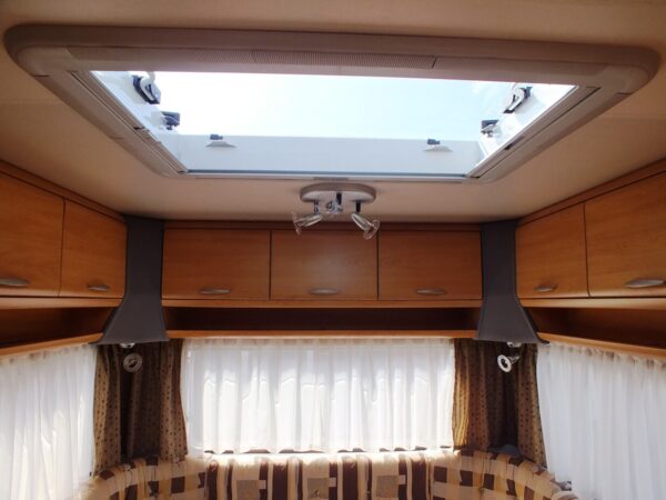 KNAUS Sudwind 450 TF bj.2002, met DOREMA VOORTENT en DOUCHE - Afbeelding 25