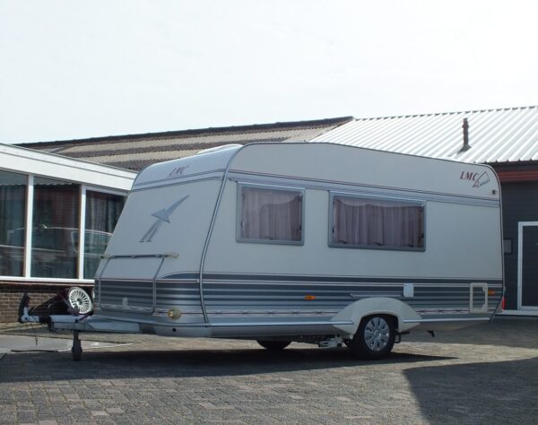 LMC Luxus 450 MD bj.2001, MOVER, VOORTENT - Afbeelding 2