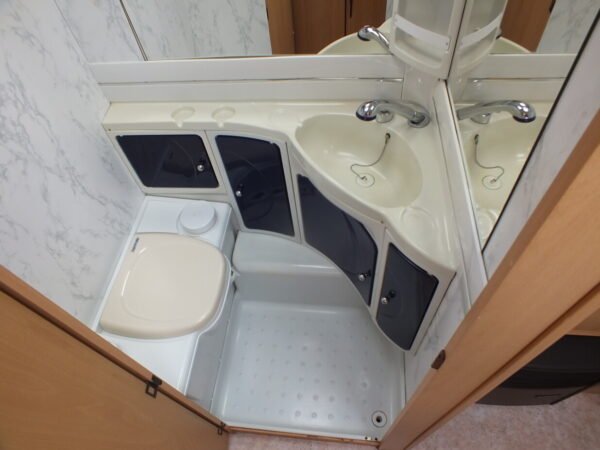 TEC Tour 530 TK bj.2002, 6 SLAAPPLAATSEN, ISABELLA VOORTENT - Afbeelding 20