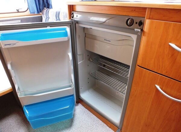 KNAUS Blue Line 450 TK bj.2001, STAPELBED, VOORTENT, LUIFEL - Afbeelding 18