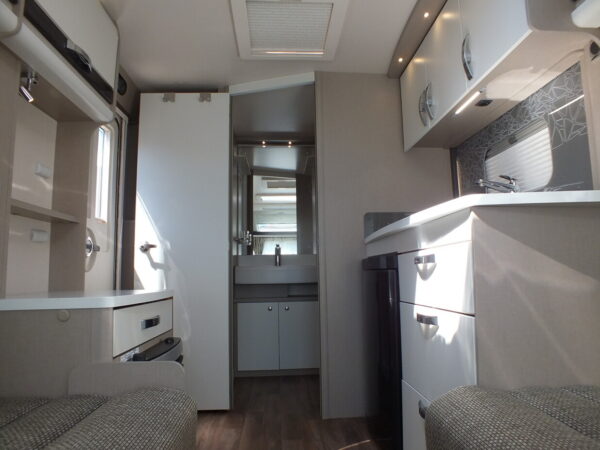 SWIFT Mondial 420 SE bj.2017, MOVER, DOUCHE, VOORTENT - Afbeelding 11