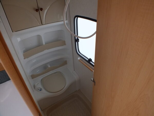 HOBBY De Luxe 500 KMFE bj.2008, STAPELBED, VOORTENT, MOVER - Afbeelding 24