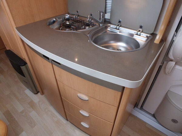 HOBBY De Luxe 500 KMFE bj.2008, STAPELBED, VOORTENT, MOVER - Afbeelding 16