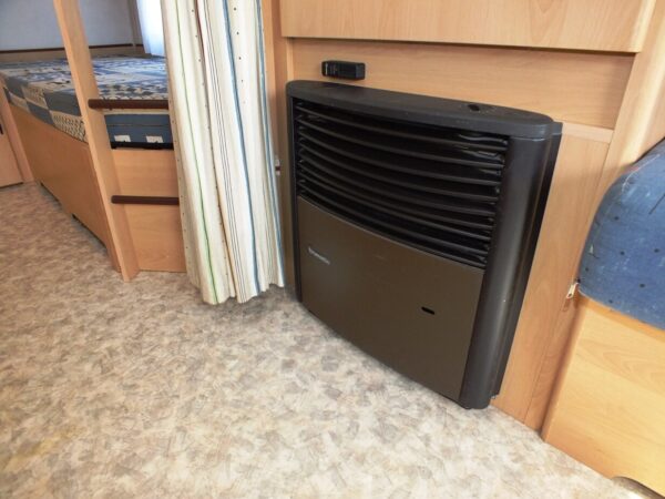 TEC Tour Rubin 390 K1 bj.2000, met STAPELBED, VOORTENT - Afbeelding 25