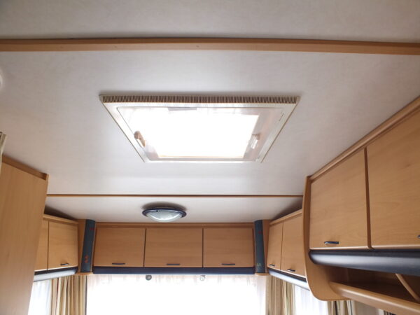 TEC Tour Rubin 390 K1 bj.2000, met STAPELBED, VOORTENT - Afbeelding 26