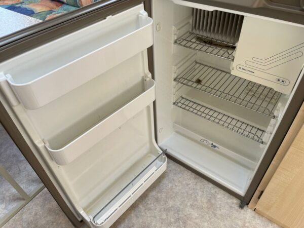 Hylander Vision 390 BJ. 1999 Met stapelbed en voortent - Afbeelding 14