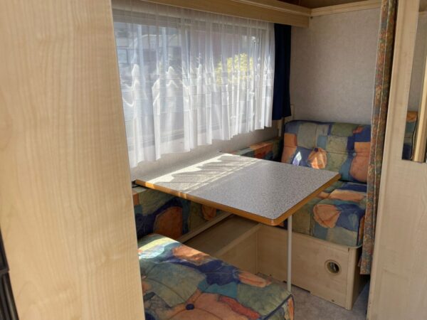 Hylander Vision 390 BJ. 1999 Met stapelbed en voortent - Afbeelding 9
