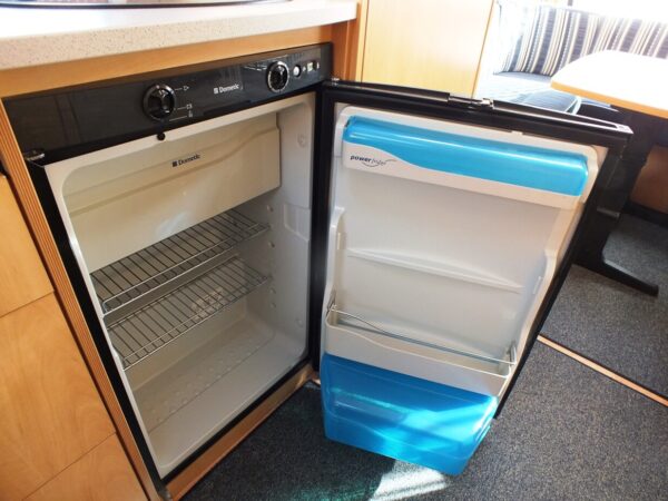 DETHLEFFS Camper 395 HK bj.2007, met DOREMA VOORTENT - Afbeelding 14