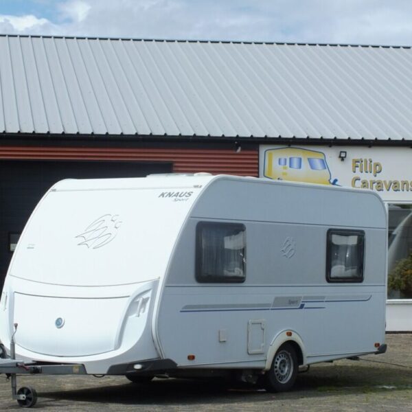 KNAUS Sport 420 QD bj.2011, met TRUMA MOVER, VOORTENT