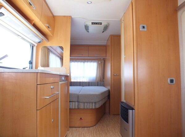 ERIBA-HYMER Living 465 bj.2005, met AIRCO, MOVER, VOORTENT - Afbeelding 8