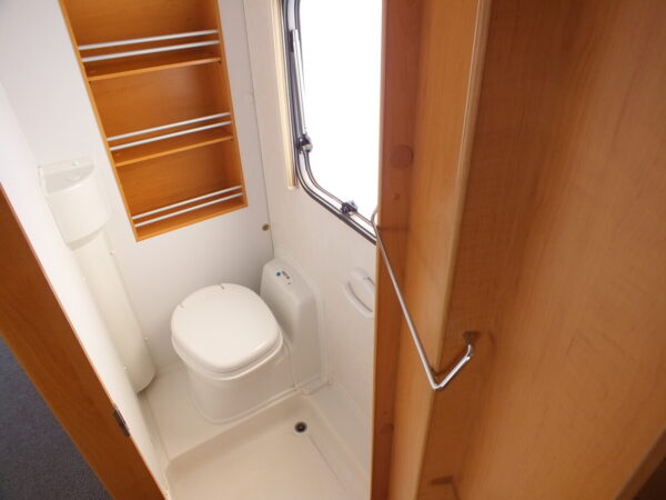 ERIBA-HYMER Living 465 bj.2005, met AIRCO, MOVER, VOORTENT - Afbeelding 21