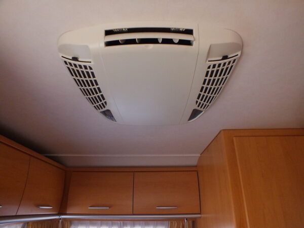 ERIBA-HYMER Living 465 bj.2005, met AIRCO, MOVER, VOORTENT - Afbeelding 23