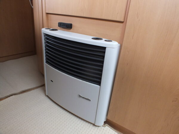 KNAUS Sudwind 500 FU bj.2006, met MOVER, AIRCO, VOORTENT - Afbeelding 22