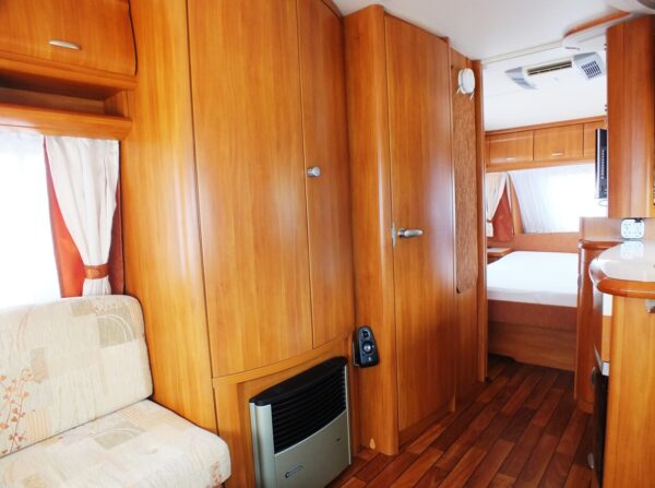 HOBBY Excellent 540 UFF bj.2007, met AIRCO, MOVER, QUEENSBED - Afbeelding 19