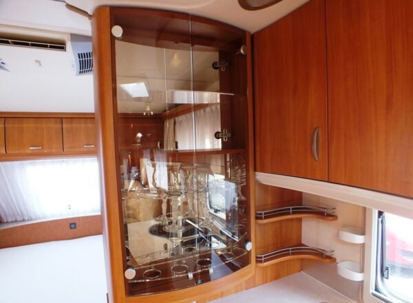 HOBBY Excellent 540 UFF bj.2007, met AIRCO, MOVER, QUEENSBED - Afbeelding 17