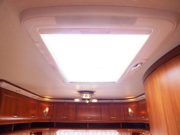 HOBBY Excellent 540 UFF bj.2007, met AIRCO, MOVER, QUEENSBED - Afbeelding 25