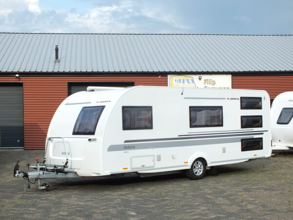 ADRIA Adora 613 PK bj.2016, 8 SLAAPPLAATSEN, MOVER, ALDE, DOUCHE, VOORTENT - Afbeelding 2