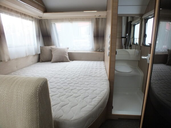 ADRIA Adora 613 PK bj.2016, 8 SLAAPPLAATSEN, MOVER, ALDE, DOUCHE, VOORTENT - Afbeelding 7