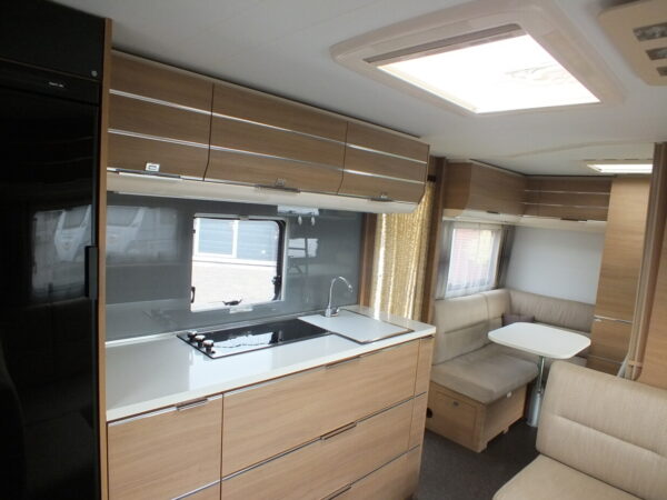ADRIA Adora 613 PK bj.2016, 8 SLAAPPLAATSEN, MOVER, ALDE, DOUCHE, VOORTENT - Afbeelding 16