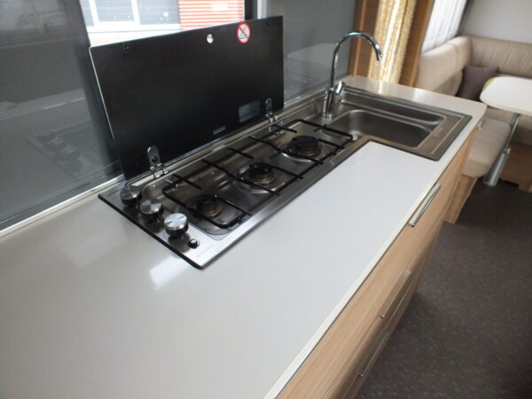 ADRIA Adora 613 PK bj.2016, 8 SLAAPPLAATSEN, MOVER, ALDE, DOUCHE, VOORTENT - Afbeelding 22