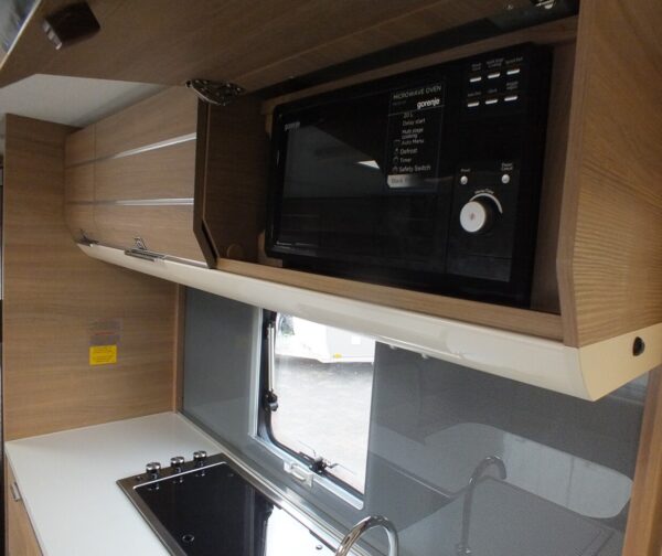 ADRIA Adora 613 PK bj.2016, 8 SLAAPPLAATSEN, MOVER, ALDE, DOUCHE, VOORTENT - Afbeelding 24