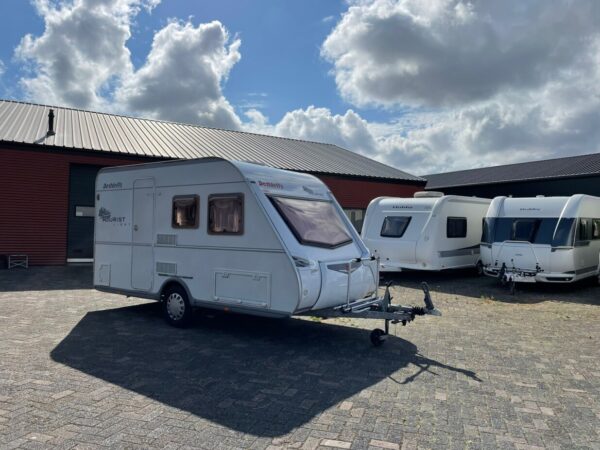 Dethleffs Tourist Light 420 bj. 2005 Met luifel en mover - Afbeelding 2