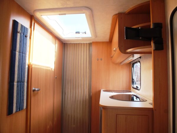 Adria Altea 542 KU bj.2011, 6 persoons met voortent - Afbeelding 14