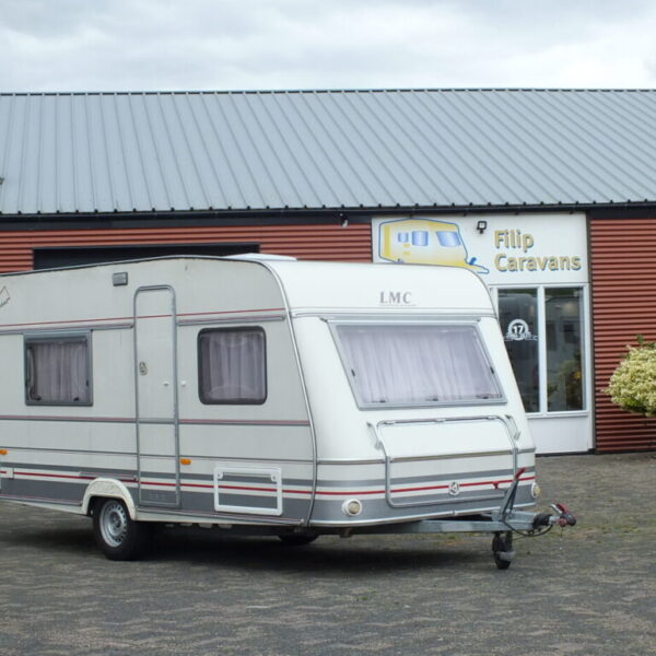 LMC Luxus 490 bj.96, 5 SLAAPPLAATSEN, STAPELBED, VOORTENT, LUIFEL