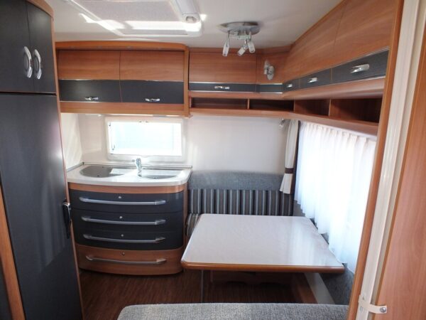 HOBBY De Luxe 400 SFE bj.2011, TOP STAAT, VOORTENT, LUIFEL - Afbeelding 10