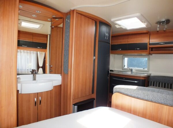 HOBBY De Luxe 400 SFE bj.2011, TOP STAAT, VOORTENT, LUIFEL - Afbeelding 19