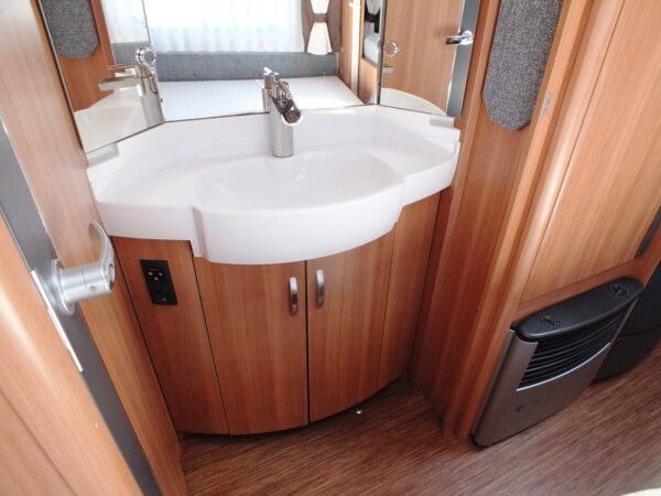 HOBBY De Luxe 400 SFE bj.2011, TOP STAAT, VOORTENT, LUIFEL - Afbeelding 20