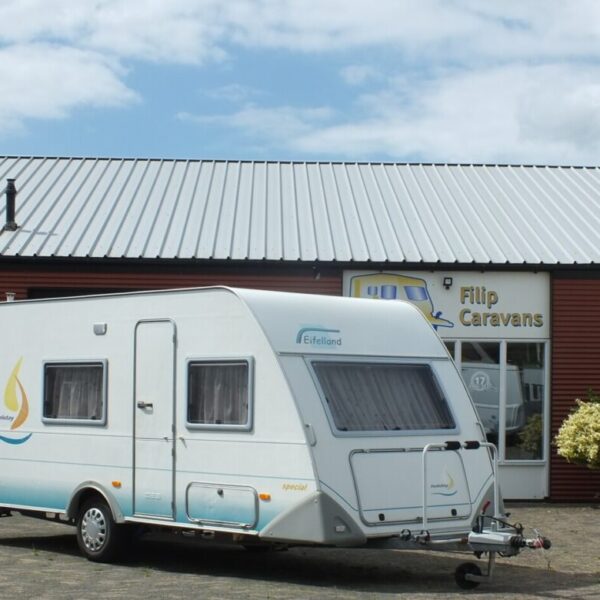 EIFELLAND Holiday 500 bj.2002, STAPELBED, VOORTENT, UITBOUW