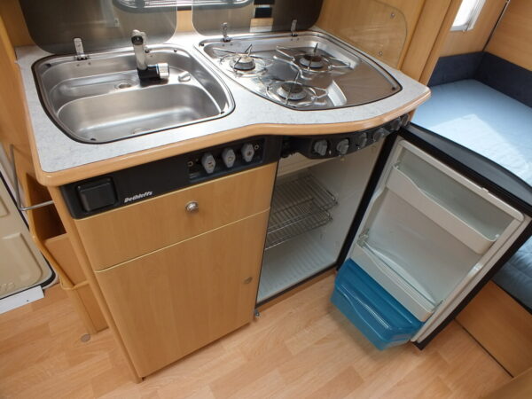 DETHLEFFS Camper 450 bj.2002, VOORTENT, LUIFEL, 2 x UITBOUW - Afbeelding 15