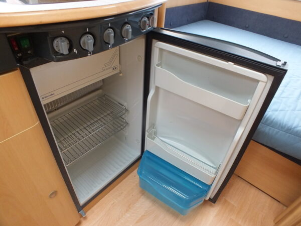 DETHLEFFS Camper 450 bj.2002, VOORTENT, LUIFEL, 2 x UITBOUW - Afbeelding 19