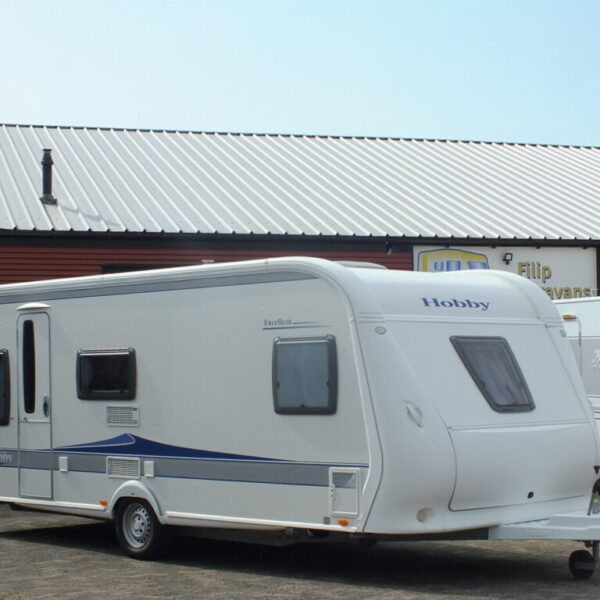 Hobby Excellent 560 KMFE, bj.2010, 6 persoons, voortent, luifel