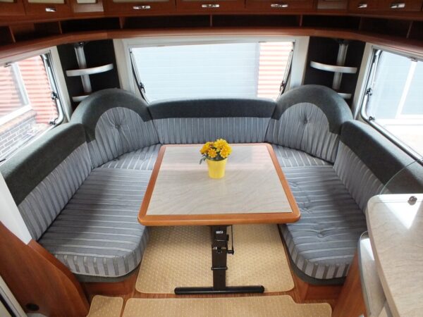 Hobby Prestige 720 UKFE, bj.2011, 8 persoons met Isabella voortent - Afbeelding 8