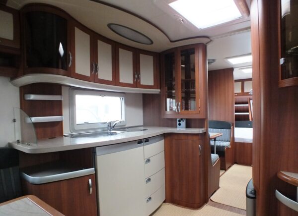 Hobby Prestige 720 UKFE, bj.2011, 8 persoons met Isabella voortent - Afbeelding 28