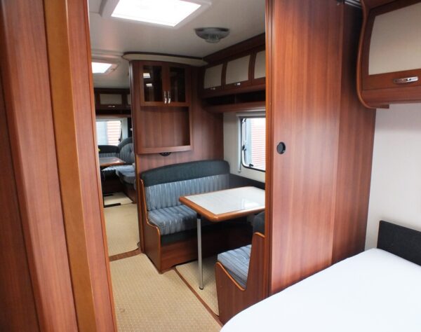 Hobby Prestige 720 UKFE, bj.2011, 8 persoons met Isabella voortent - Afbeelding 21