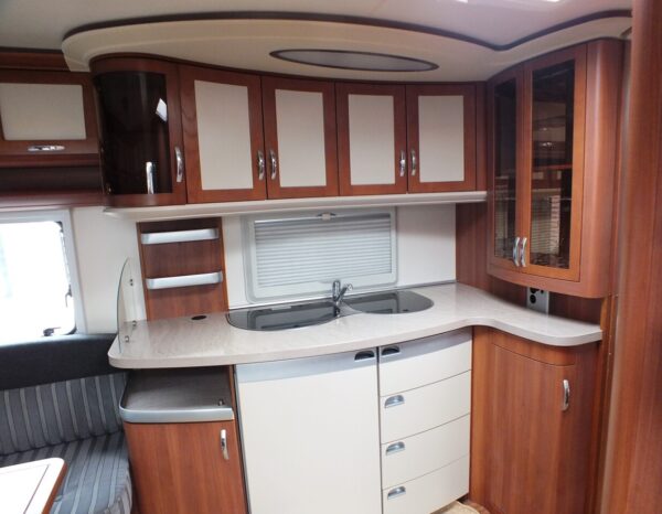 Hobby Prestige 720 UKFE, bj.2011, 8 persoons met Isabella voortent - Afbeelding 13