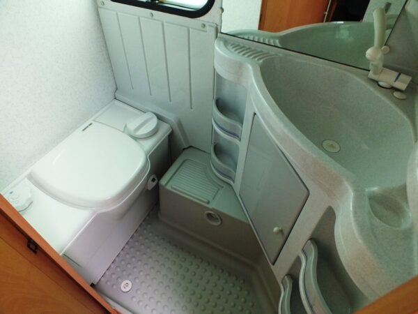 Adria Unica B502 UD, bj.2001 Met Boiler en luifel - Afbeelding 17