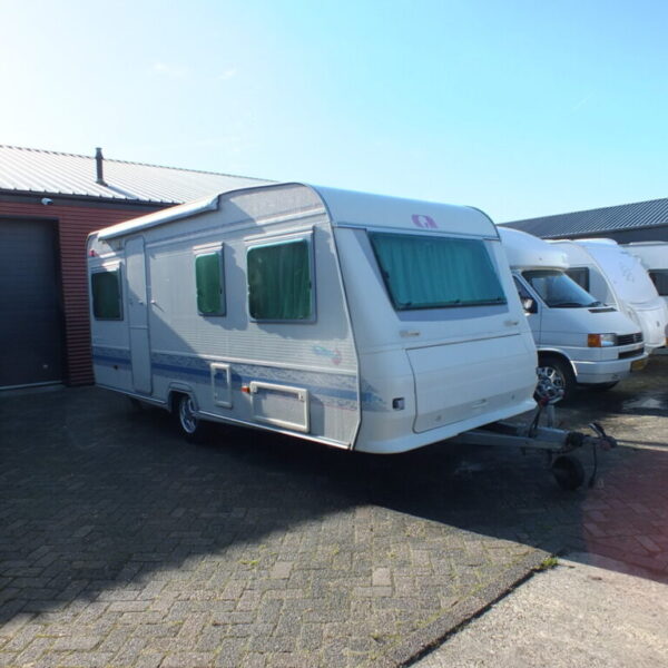 Adria Unica B502 UD, bj.2001 Met Boiler en luifel