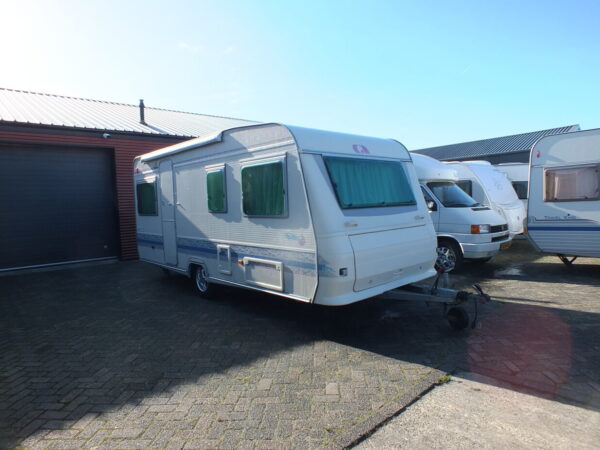 Adria Unica B502 UD, bj.2001 Met Boiler en luifel