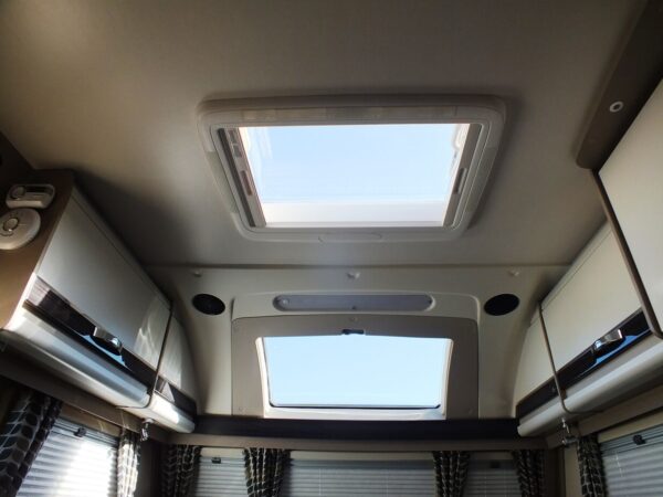 SWIFT ECCLES 580, Bj. 2018 NIEUWSTAAT, MOVER, DOUCHE, ZONNEPANEEL - Afbeelding 12