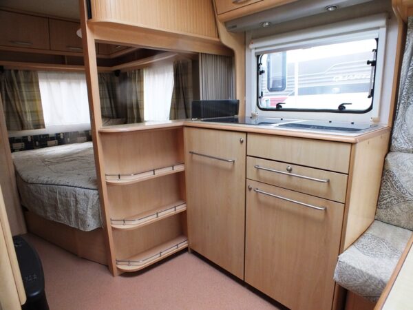 Chateau Calista 450, Bj. 2001 Met Boiler en Dorema voortent - Afbeelding 19