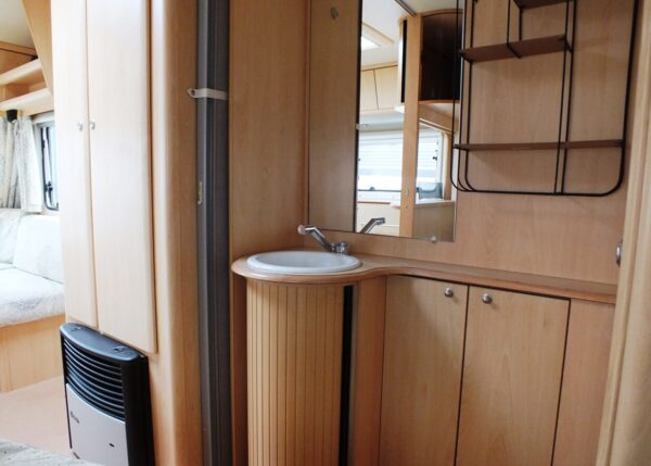 Chateau Calista 450, Bj. 2001 Met Boiler en Dorema voortent - Afbeelding 12