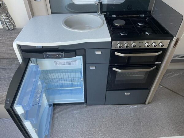 SWIFT ECCLES 580, Bj. 2018 NIEUWSTAAT, MOVER, DOUCHE, ZONNEPANEEL - Afbeelding 19